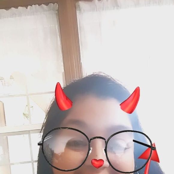 Meet the Posher Other - Meet your Posher, Valerie